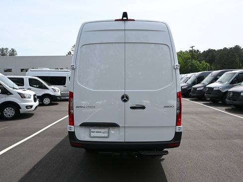 Used 2026 Mercedes-Benz Sprinter 3500 image 27
