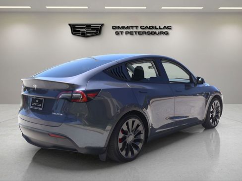 Used 2022 Tesla Model Y Performance AWD/4WD image 5