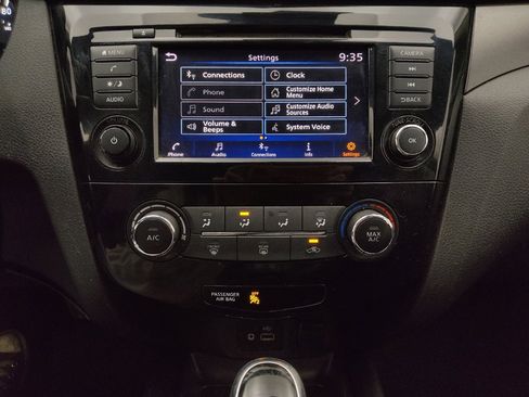 Used 2020 Nissan Rogue Sport S w/ Appearance Package FWD image 25