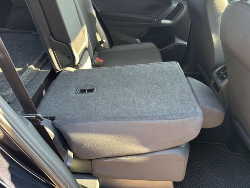 Used 2020 Volkswagen Tiguan S image 27