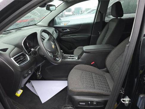 Used 2024 Chevrolet Equinox LT image 6