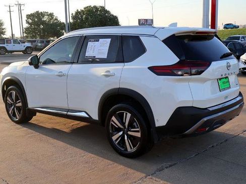 Certified 2023 Nissan Rogue SL w/ SL Premium Package FWD image 9