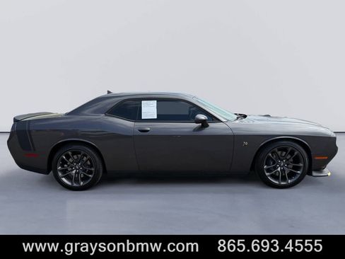 Used 2022 Dodge Challenger R/T Scat Pack w/ Shaker Package RWD image 2