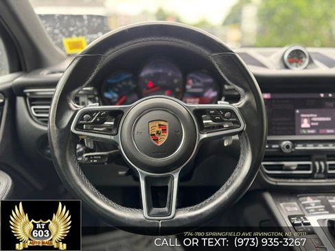 Used 2021 Porsche Macan AWD/4WD image 15