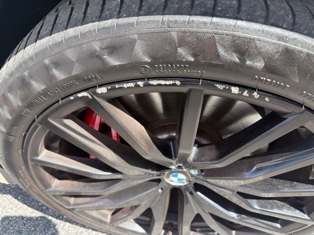 Used 2021 BMW X5 M50i w/ Executive Package AWD/4WD image 15