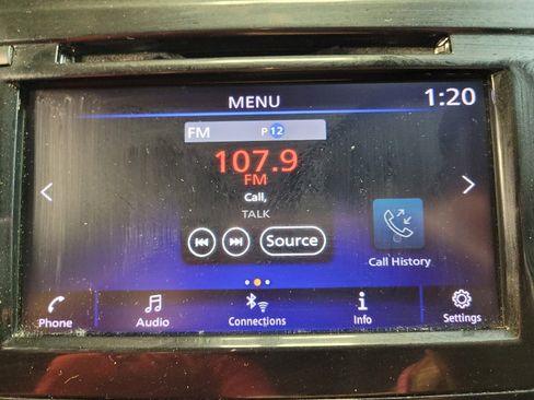 Used 2018 Nissan Rogue SV image 25