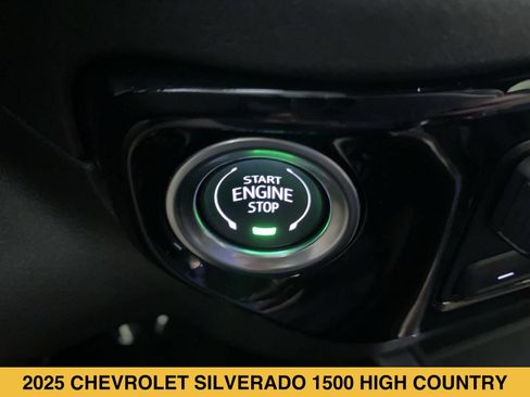 Certified 2025 Chevrolet Silverado 1500 High Country w/ High Country Premium Package AWD/4WD image 9