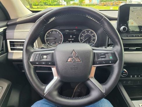 Used 2022 Mitsubishi Outlander SE FWD image 27