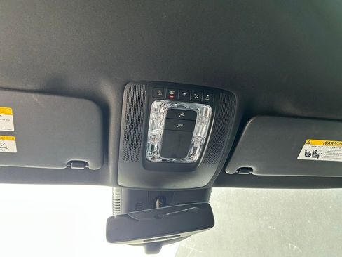 Used 2025 Mercedes-Benz GLA 250 4MATIC image 15