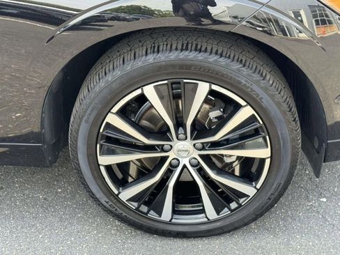 Used 2024 Volvo XC60 B5 Plus w/ Protection Package Premier AWD/4WD image 6