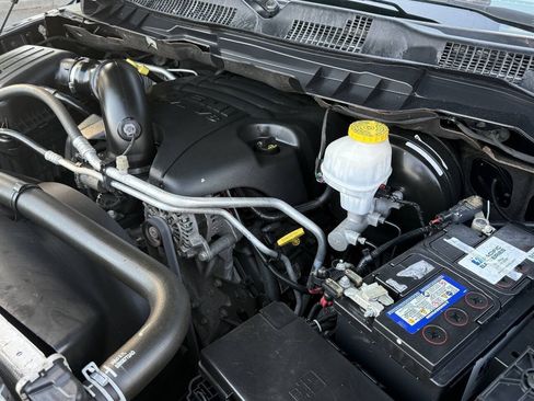 Used 2018 RAM 1500 Express w/ Wheel & Sound Group AWD/4WD image 15
