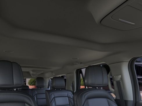 New 2026 Lincoln Navigator L Premier AWD/4WD image 22