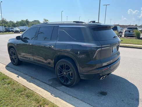 Used 2026 Chevrolet Traverse High Country w/ LPO, Floor Liner Package AWD/4WD image 4