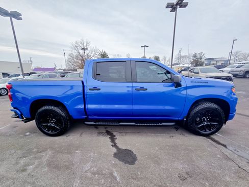 Used 2025 Chevrolet Silverado 1500 Custom w/ Turbomax Blackout Package image 27