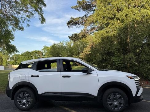 New 2026 Nissan Kicks S FWD image 4