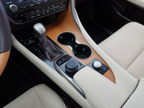 Used 2019 Lexus RX 350 FWD w/ Premium Package image 21