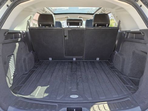 Used 2019 Land Rover Discovery Sport HSE AWD/4WD image 19