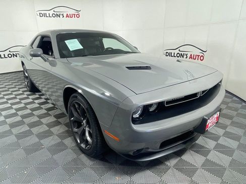 Used 2017 Dodge Challenger SXT Plus image 10