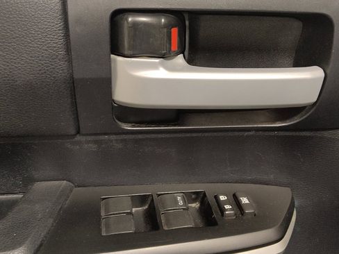 Used 2015 Toyota Tundra SR5 image 27