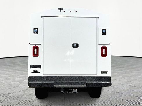 New 2025 Chevrolet Express 3500 w/ Power Convenience Package image 4