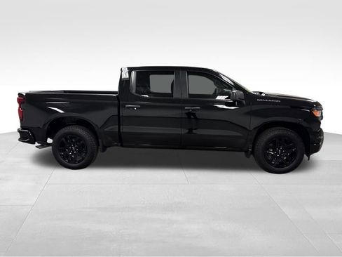 Used 2025 Chevrolet Silverado 1500 Custom w/ Turbomax Blackout Package image 20