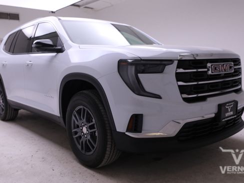 New 2026 GMC Acadia Elevation image 7