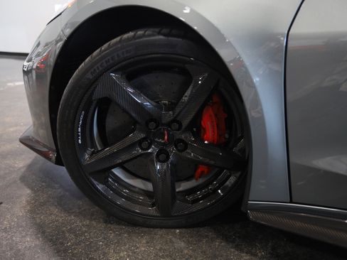 Used 2024 Chevrolet Corvette Z06 RWD image 15