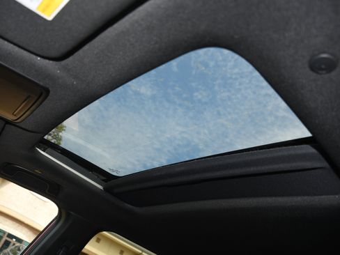 Used 2024 Honda CR-V Sport Touring image 7