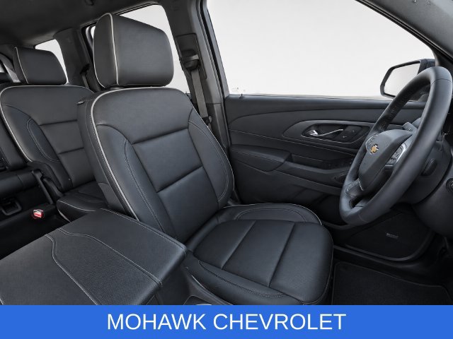 Certified 2024 Chevrolet Traverse Premier w/ Redline Edition AWD/4WD image 11