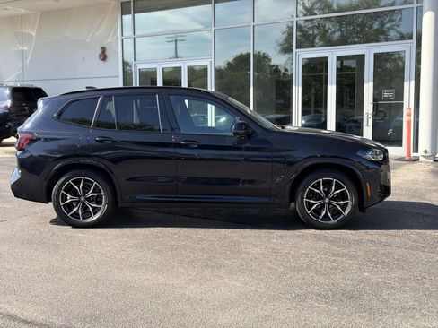 Used 2024 BMW X3 xDrive30i w/ Premium Package AWD/4WD image 4