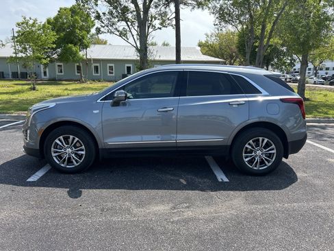 Used 2021 Cadillac XT5 Premium Luxury image 3