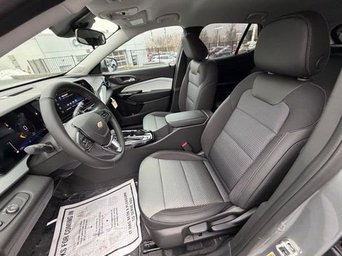 New 2026 Chevrolet Trax LT w/ Driver Confidence Package image 31