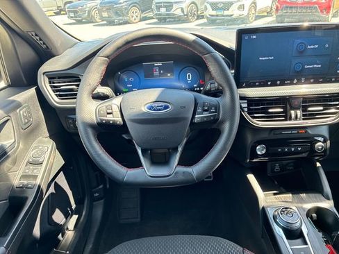 Used 2024 Ford Escape ST-Line Select w/ Tech Pack #2 AWD/4WD image 13