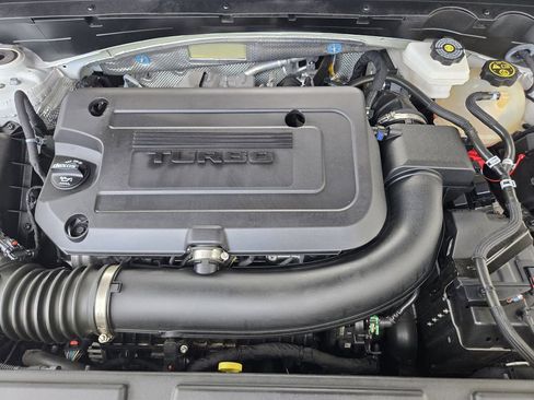 Used 2023 Buick Envision Essence image 28