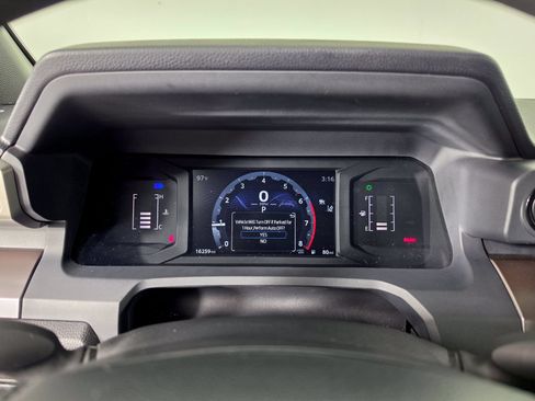 Used 2024 Toyota Tacoma SR5 RWD image 17