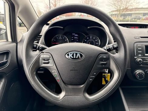 Used 2016 Kia Forte LX FWD image 20