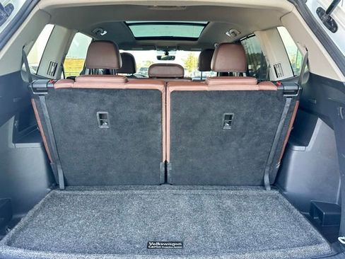 Used 2022 Volkswagen Atlas SE w/ Panoramic Sunroof Package image 9