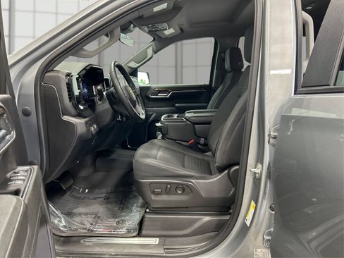 Used 2023 Chevrolet Silverado 1500 LT AWD/4WD image 9