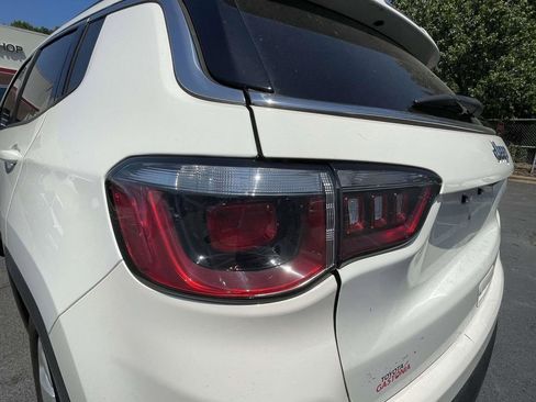 Used 2020 Jeep Compass Latitude FWD image 13