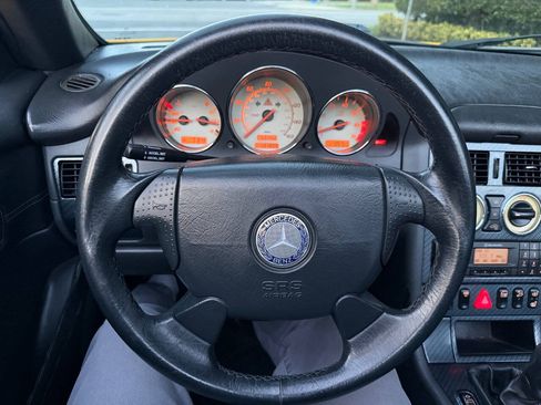Used 2000 Mercedes-Benz SLK 230 image 32