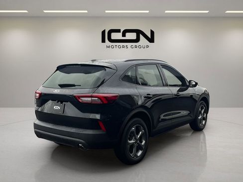 Used 2025 Ford Escape ST-Line Select AWD/4WD image 5