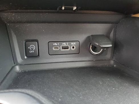 Certified 2025 Nissan Sentra SV w/ SV Premium Package FWD image 25