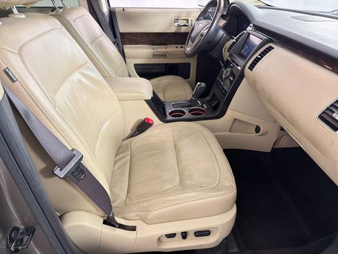 Used 2013 Ford Flex Limited FWD image 30