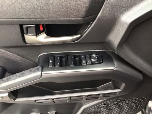 Used 2025 Toyota Tacoma TRD Off-Road image 11