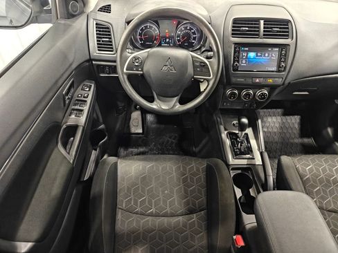 Used 2023 Mitsubishi Outlander Sport ES AWD/4WD image 4