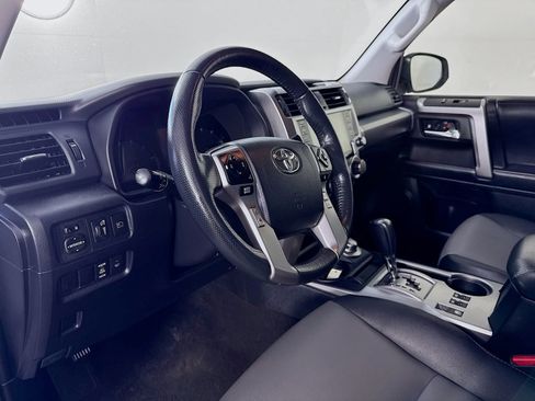 Used 2024 Toyota 4Runner SR5 Premium AWD/4WD image 9