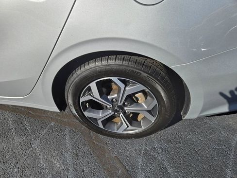 Used 2021 Kia Forte LXS image 20