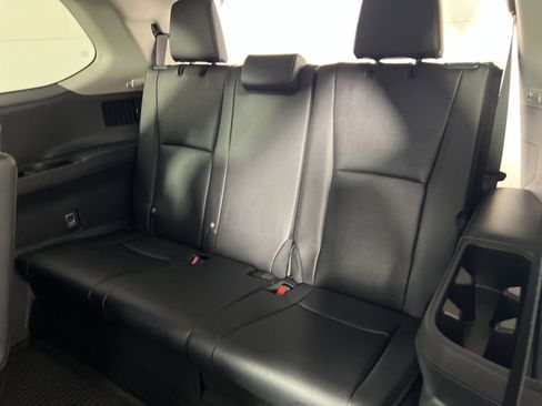 Used 2026 Toyota Grand Highlander XLE image 26
