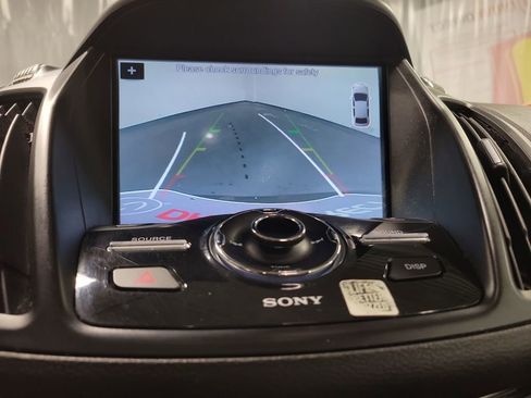 Used 2017 Ford Escape Titanium image 18