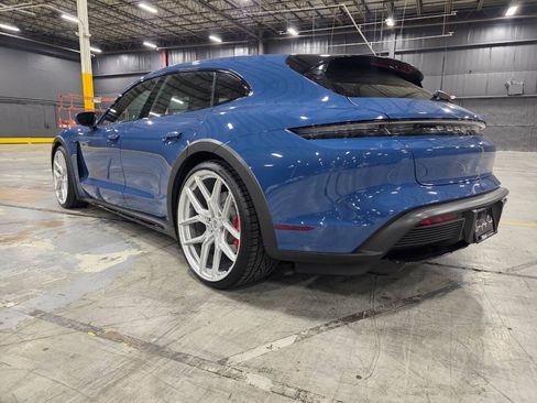 Used 2023 Porsche Taycan 4S AWD/4WD image 7